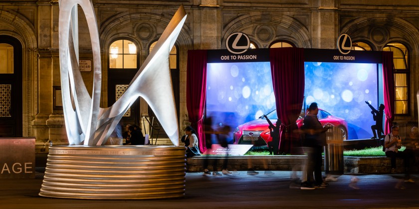 Staatsoper mit Lexus LC