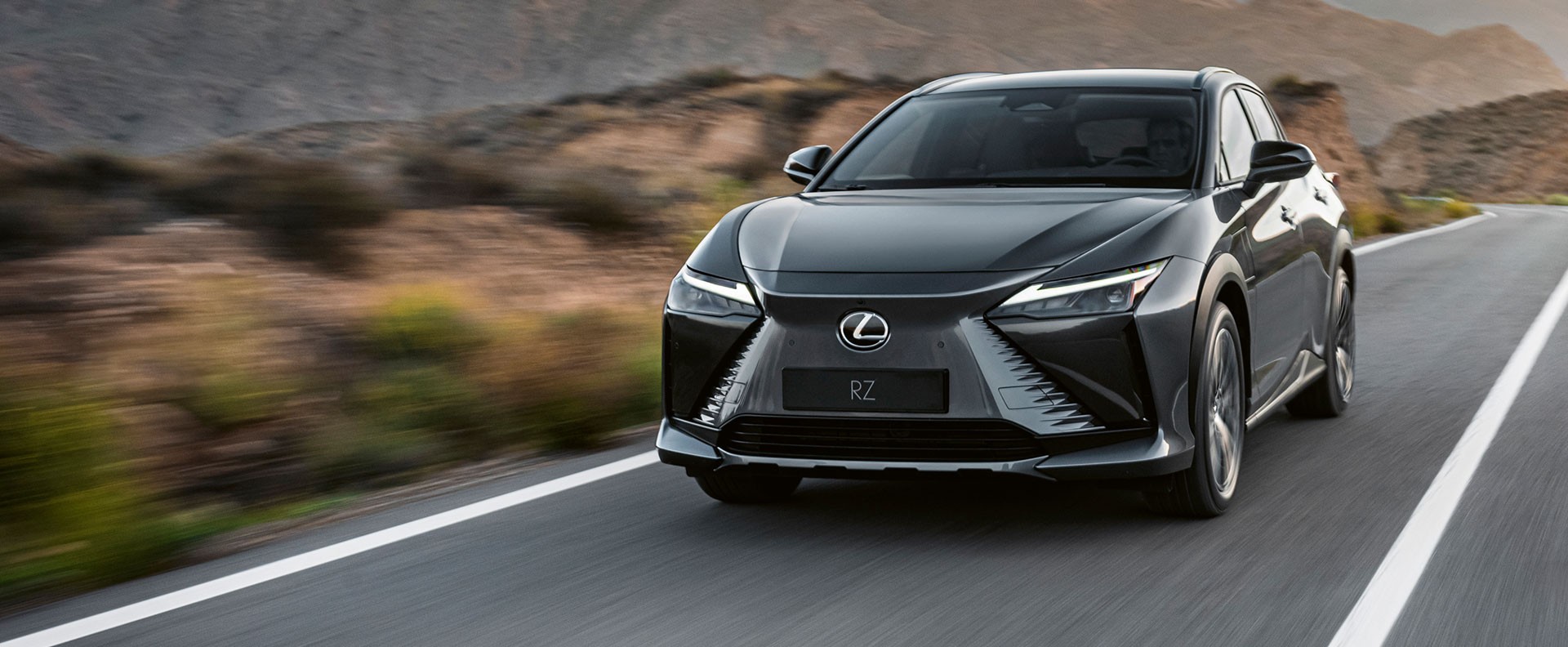 Lexus RZ450e