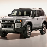Toyota Land Cruiser Front
