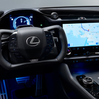 Lexus RZ Yoke 