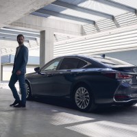 Lexus ES300h