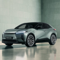 Toyota C-HR + Front