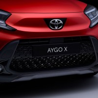 Toyota Aygo X chilired Front