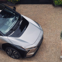 Toyota bZ4X von oben