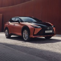 Lexus RZ450e