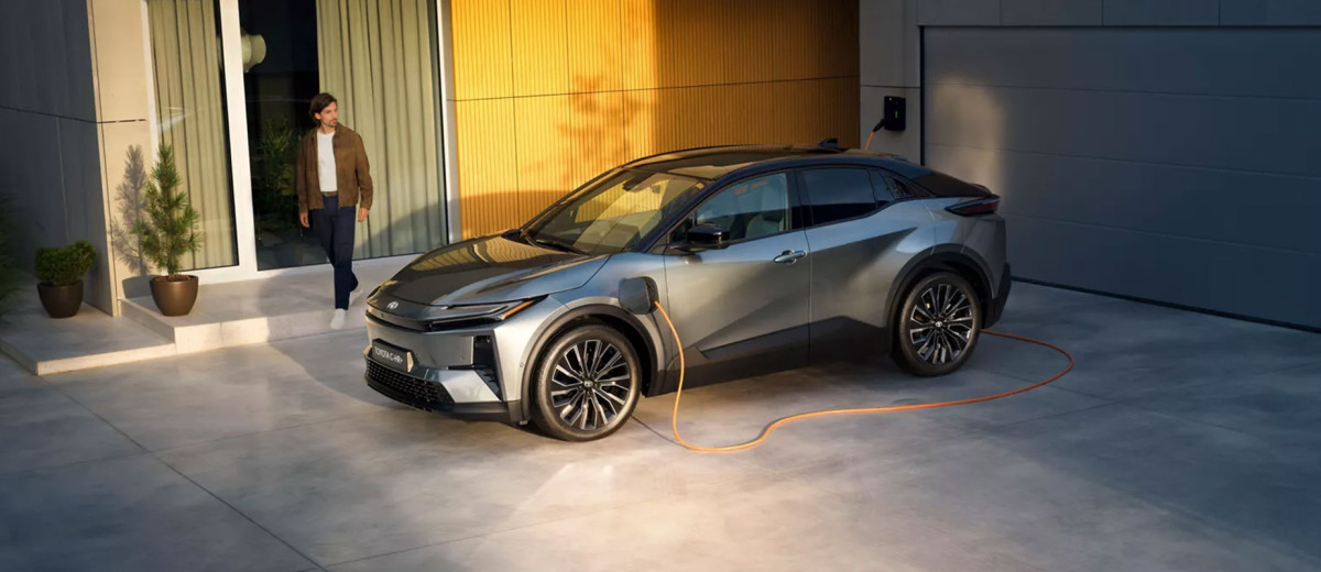 Toyota C-HR+