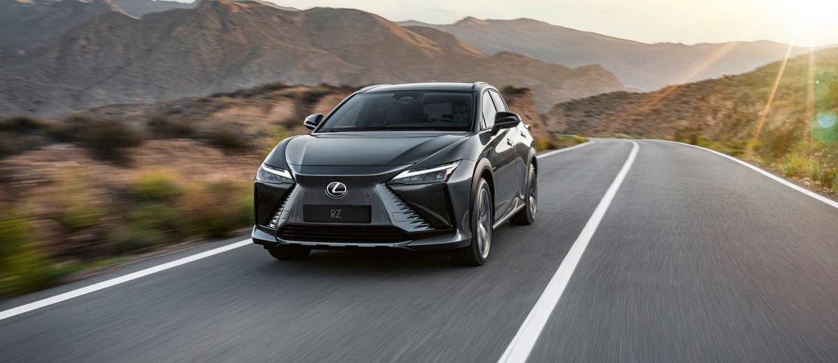 Lexus RZ300e