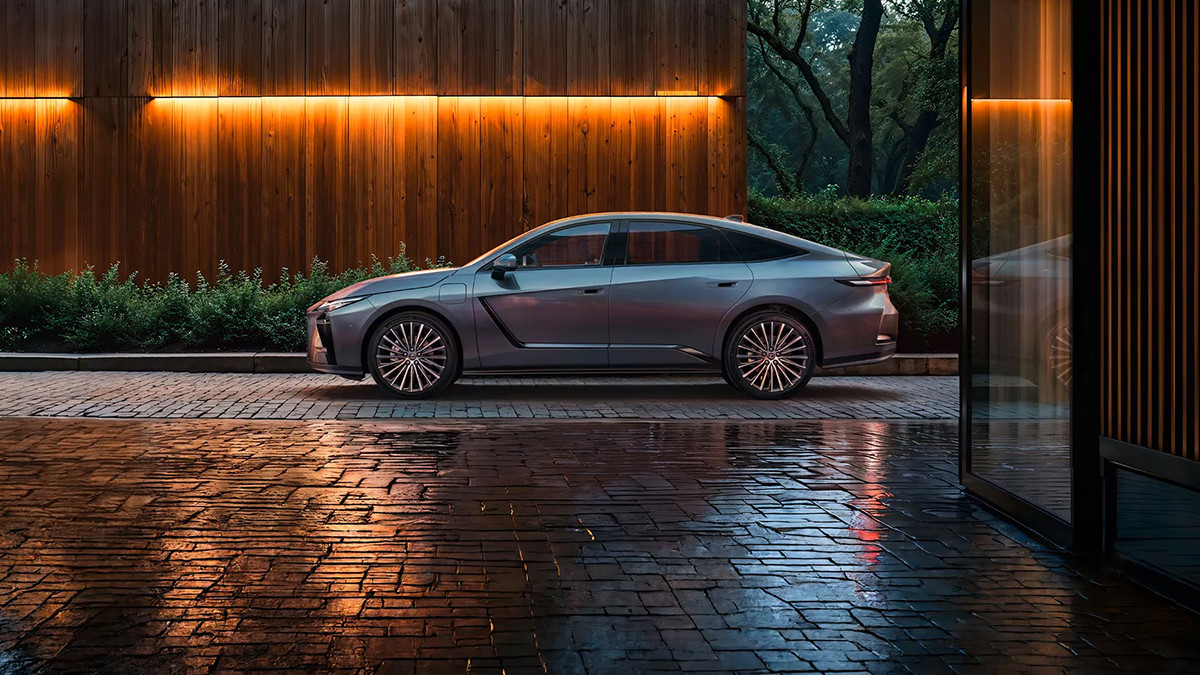 Lexus ES