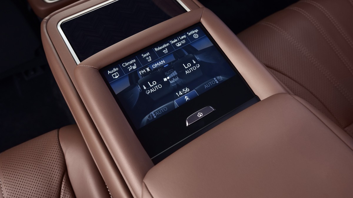 Lexus LS Display Mittelkonsole Rückbank