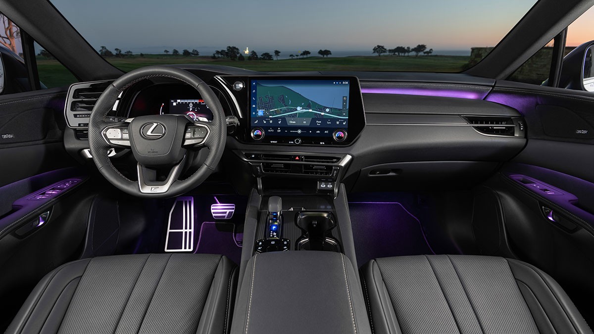Lexus RX450h+ Innenraum Ambiente