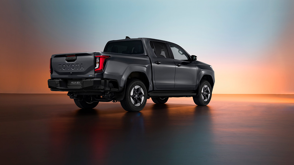 Toyota Hilux 2026 Back