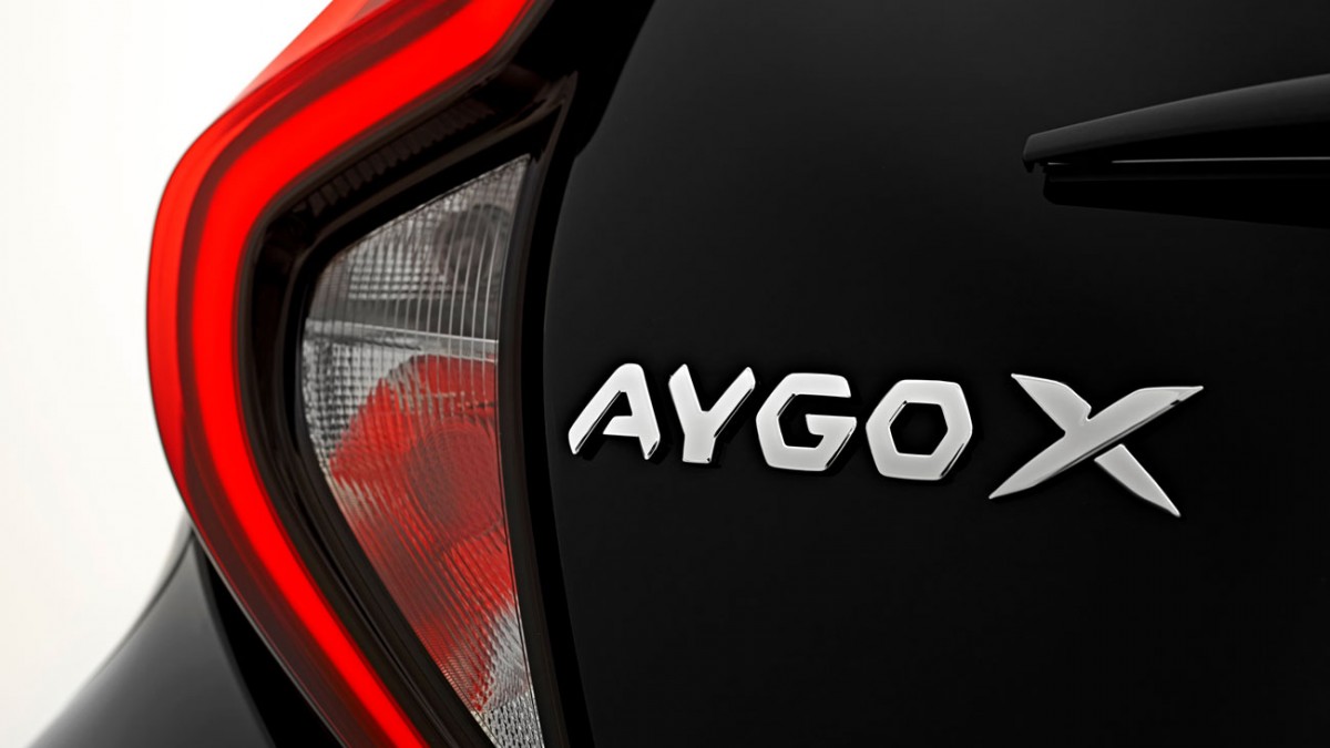 Toyota Aygo X chilired Front