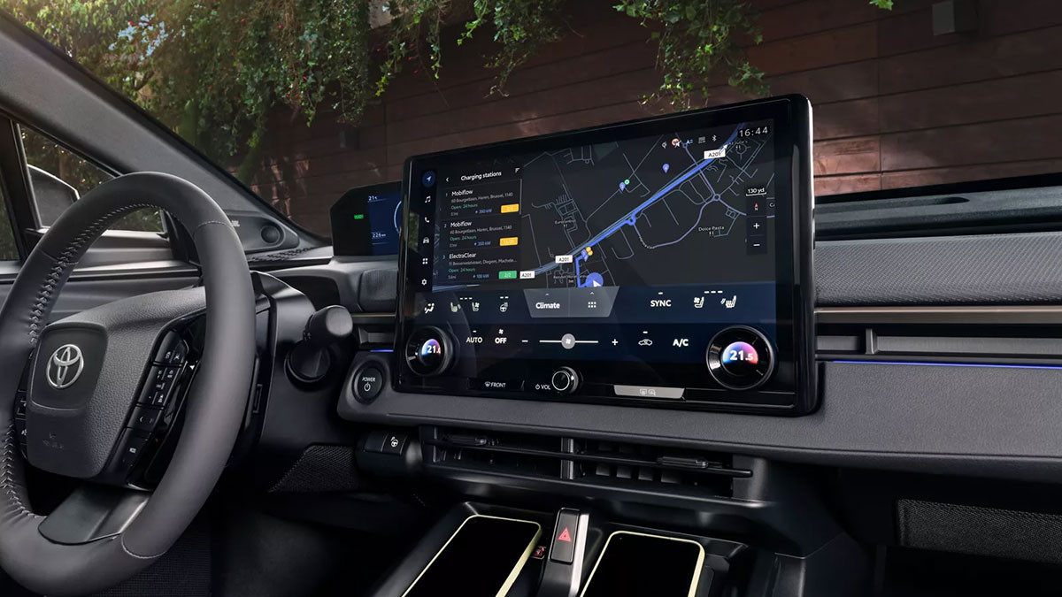 Toyota bZ4X Innenraum Multimedia