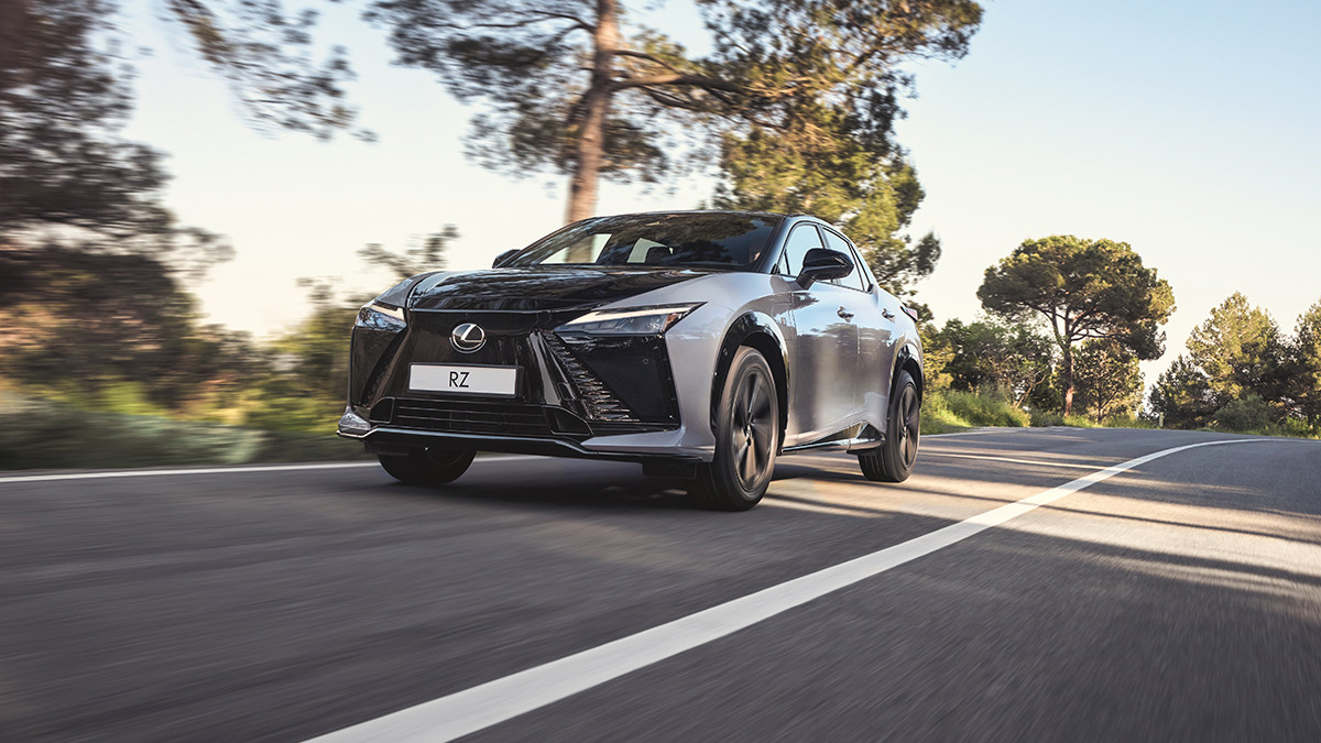 Lexus RZ