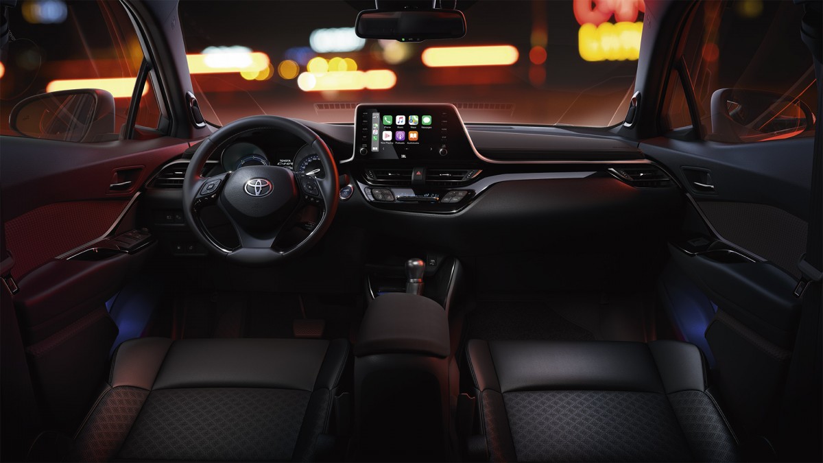 Toyota C-HR - Innenansicht - Cockpit