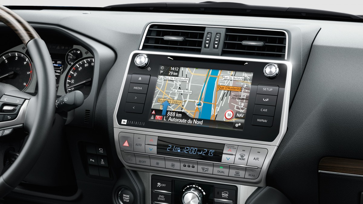 Toyota Land Cruiser Radio, Navi und Klimaanlage