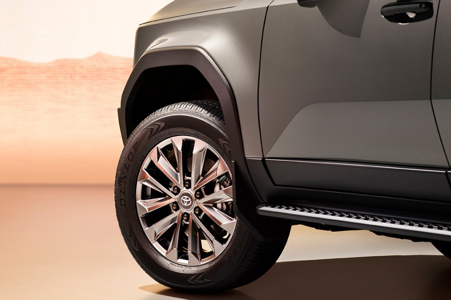Toyota Land Cruiser Designdetail Rad