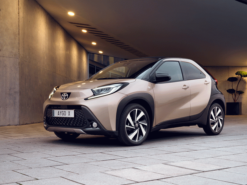 Toyota Aygo X Ginger