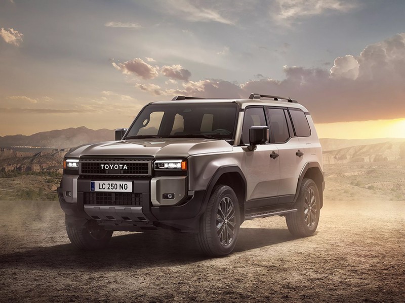 Toyota Land Cruiser Front