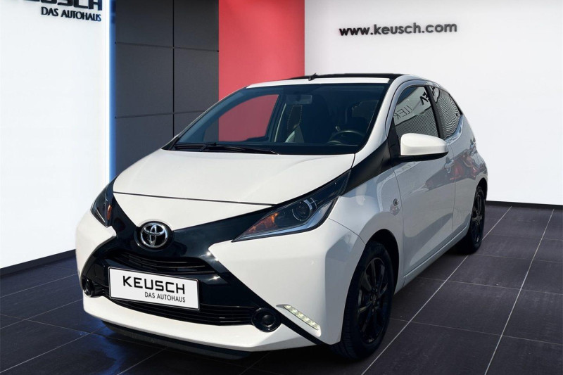 Toyota Aygo 1,0 VVT-i x-play Cabrio