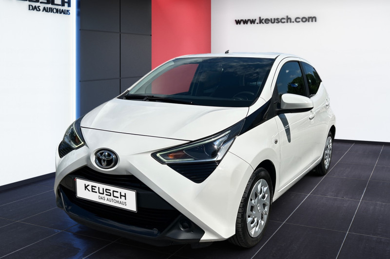 Toyota AYGO 1,0 VVT-i x-play x-shift Aut.